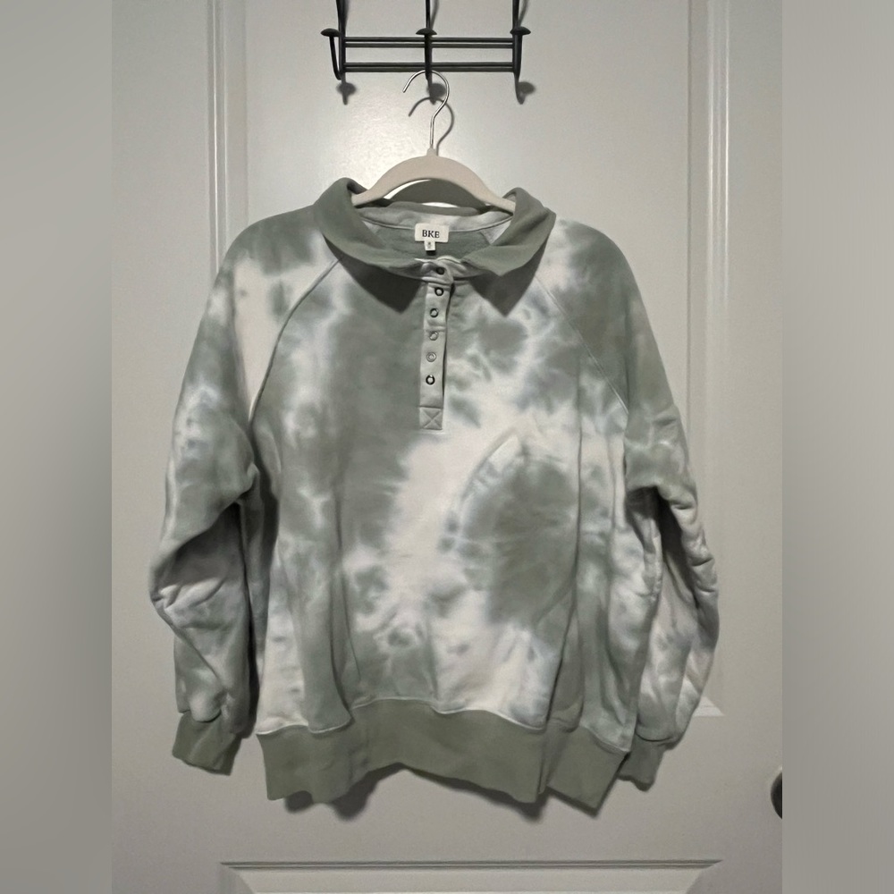 BKE tie-dye over size sweat shirt